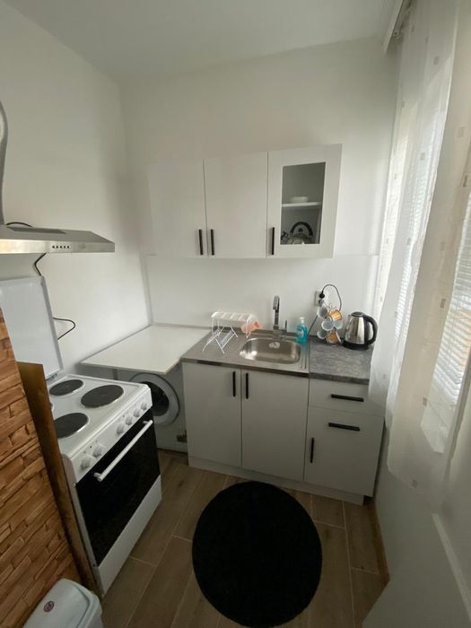 Дава се под наем Едностаен апартамент в Пловдив, Тракия - 40 кв.м за 300 € - Снимка #3