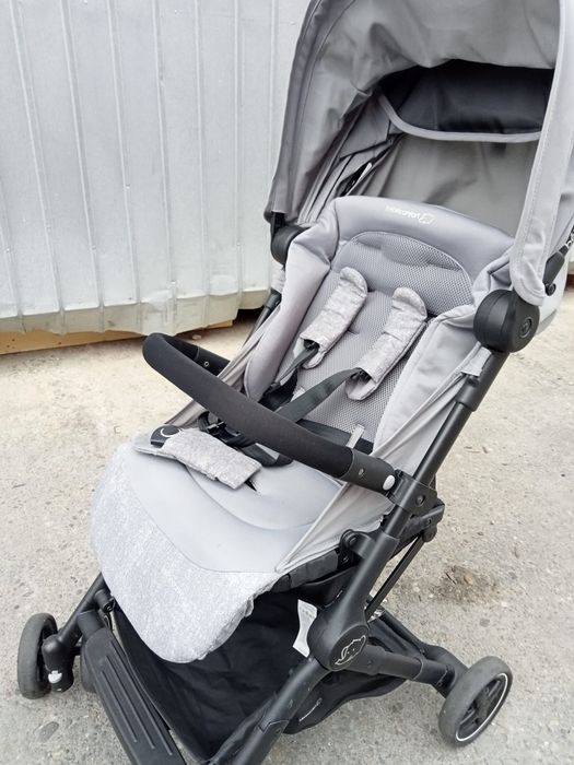 Vând cărucior copii