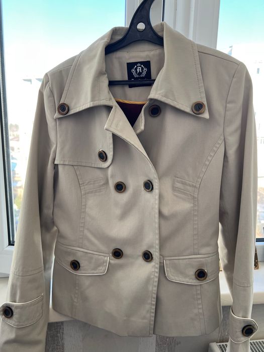 Пиджак  женский бежевый