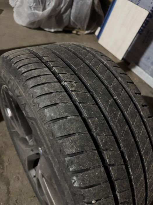 Продам шины с дисками на бмв