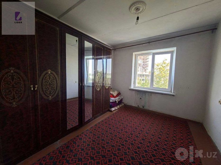 4х комнатная квартира в кирпичном доме, имеется 6м балкон, ул.Гагарина