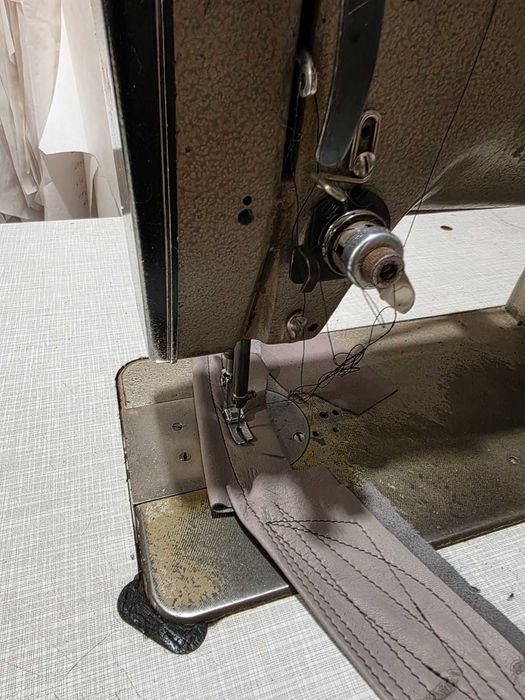 Masina de cusut industriala Pfaff 483