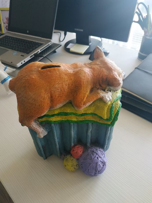 Копилка для любителей кошек