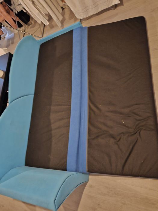 Canapea extensibila albastra