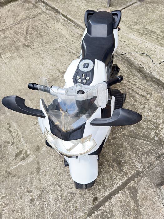 Motocicleta electrica pentru copii BMW