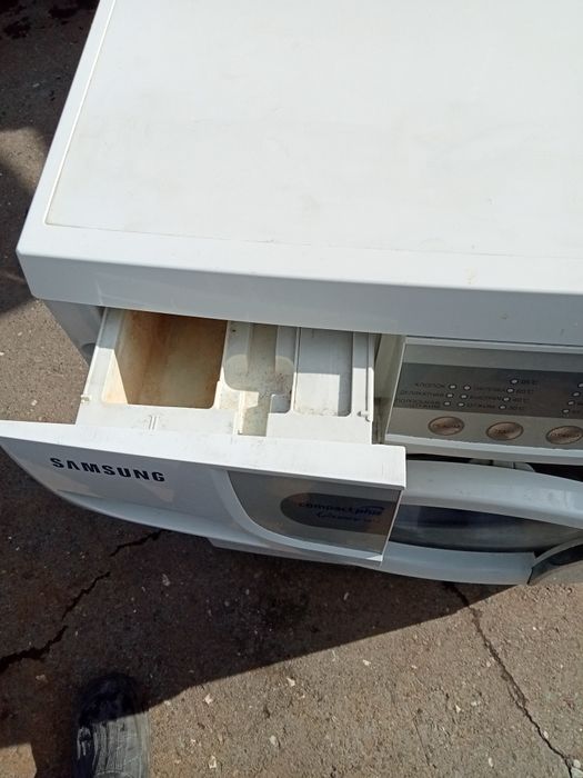 Продам машинку автомат.