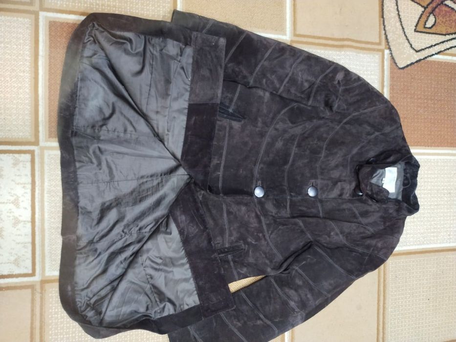 Две куртки женские