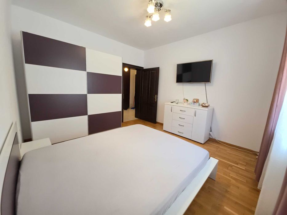 Inchiriez Apartament 2 camere decomandate, Giroc