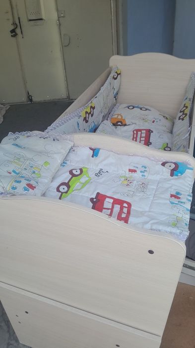 Sotiladi. Sroʻchni Bolalar kravati