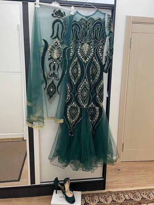 Продам вечерное платье