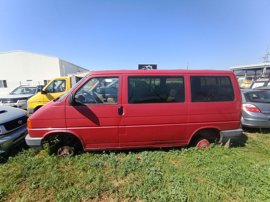 VW transporter 2,4i perfekten!!!