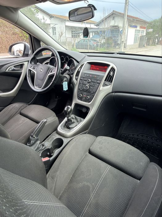 Opel astra J 1.6i 116кс на части