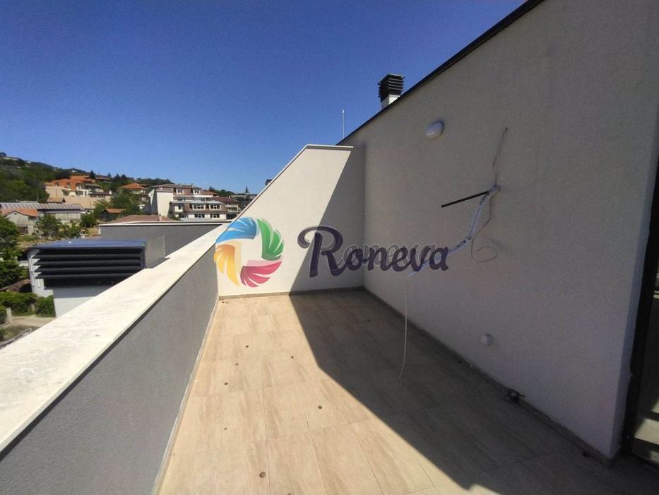 Продава се Двустаен апартамент в Варна, Възраждане 1 - 156 кв.м за 409 €/кв.м - Снимка #8