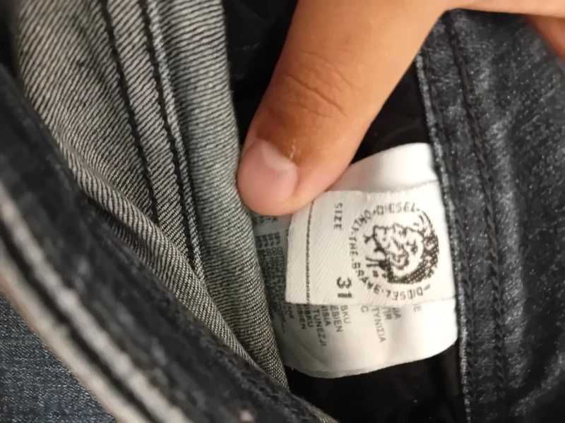 Blugi Diesel Sleenker W30 L31, albastru închis, stare foarte bună