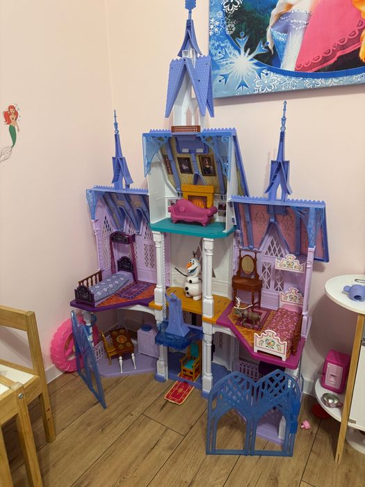 Замък Frozen Елза и Ана