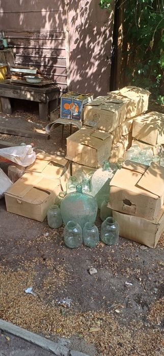 Продам  банки 3 л