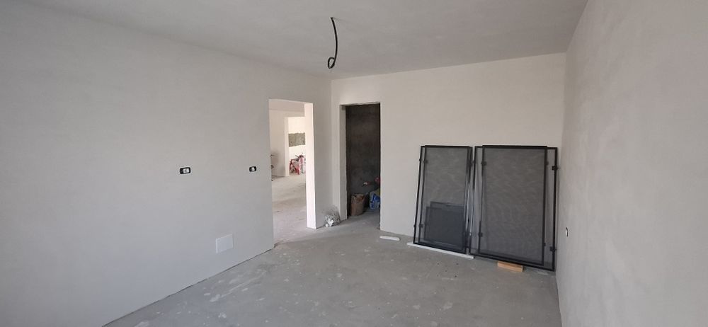 Casă nouă 2025 - Str. Mugur - Utilități complete