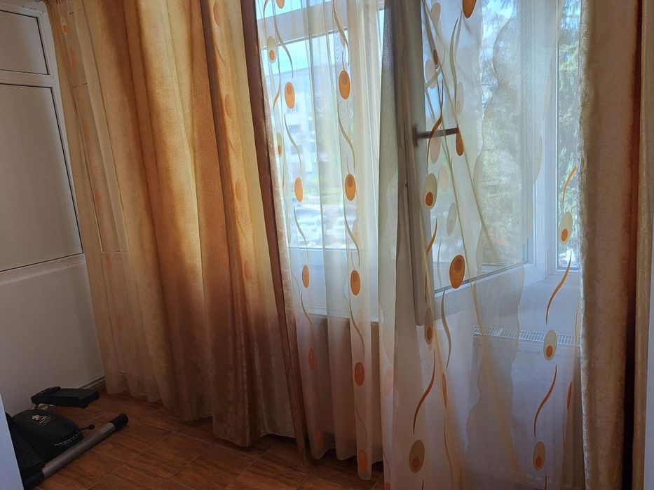Ofer spre inchiriere garsoniera Mioveni