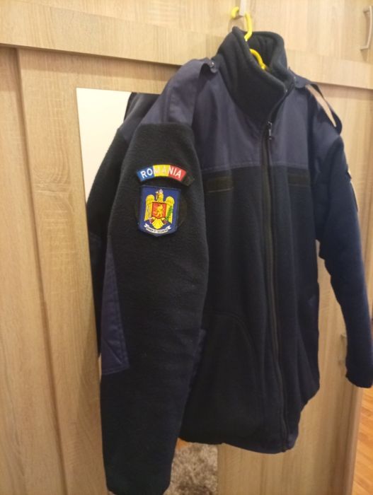 Vând geacă soft Shell groasă jandarmi