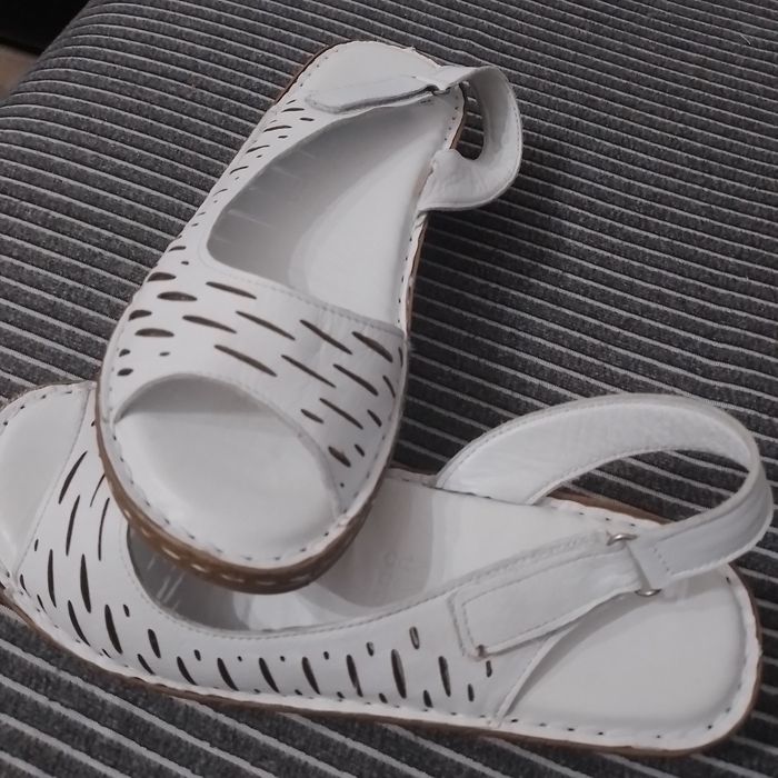 Vand sandale dama noi