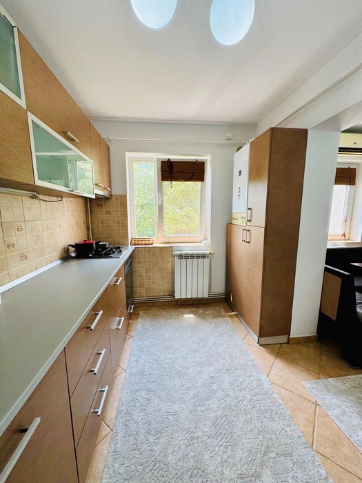 Persoană fizica vând apartament 3 camere 74mp Cantemir Palas Mall