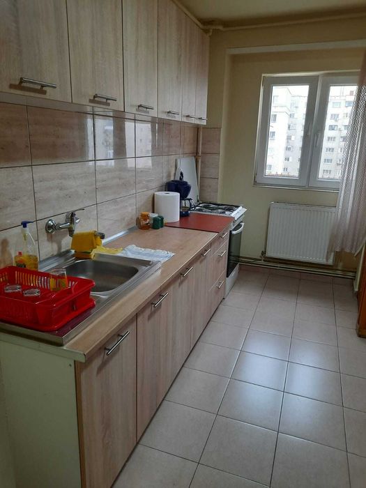 Cameră de închiriat într-un apartament cu 3 camere aproape de Iulius
