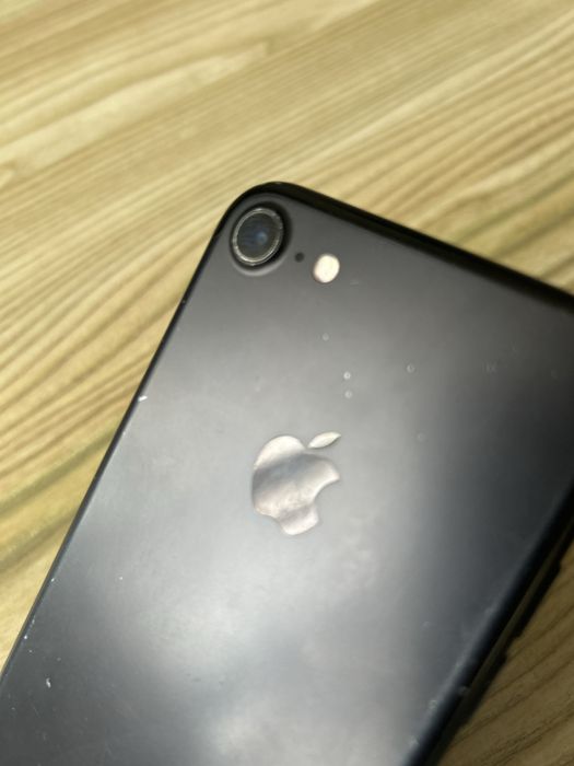 iPhone 7 black  Liber Retea