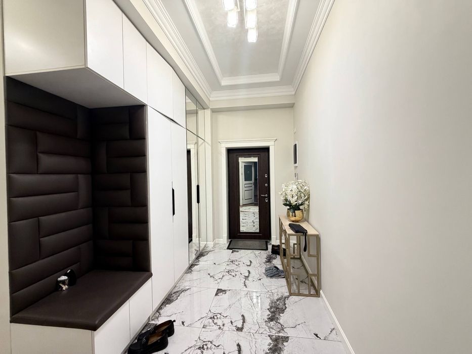 Аренда новостройка Виапорт 3 х комнатная