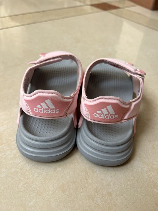 Сандали adidas 31 резмер (EU)