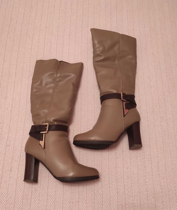 Елегантни дамски ботуши МАТ СТАР