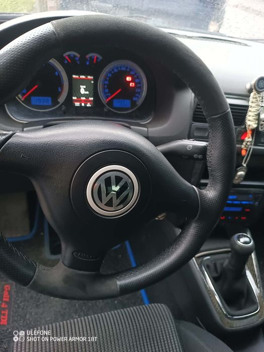 VOLKSWAGEN Golf 2003 — imagine 5