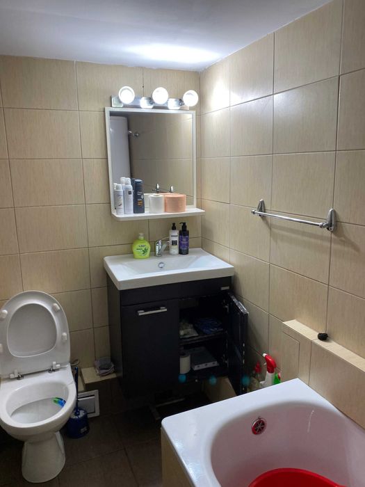 Cabana Statiunea Parang- 5 CAMERE / 2 BAI- utilata si mobilata complet