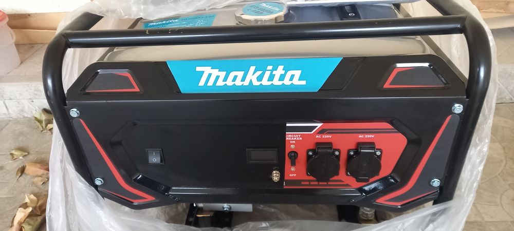 Генератор Makita