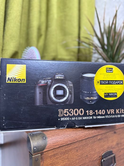 Зеркальный фотоаппарат Nikon