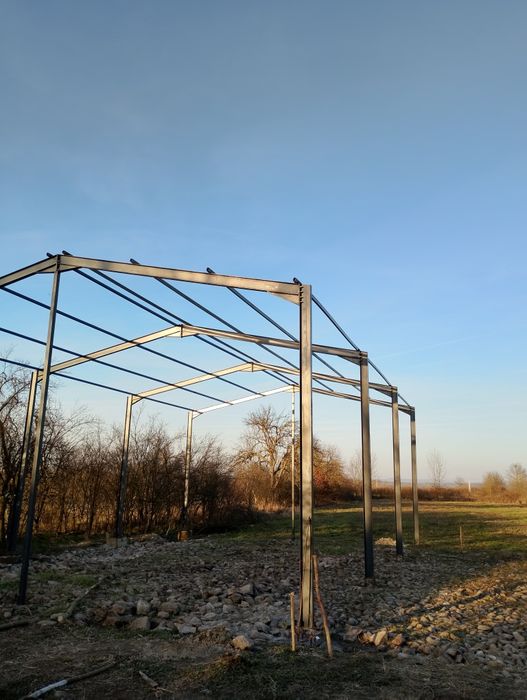 Vând structura metalica 10x15x5h