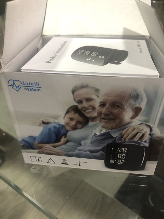 Тонометр на запястье пульс/давление USB кабель Аккумулятор Доставка