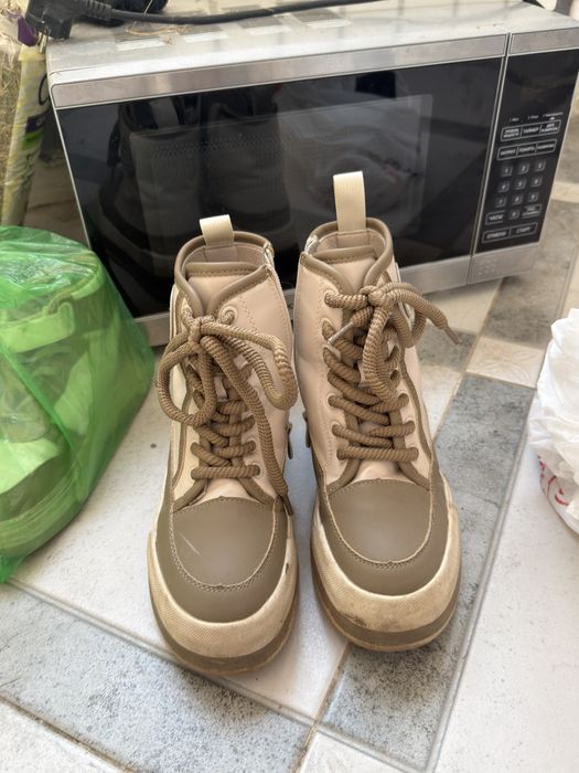 Продам дешево обувь