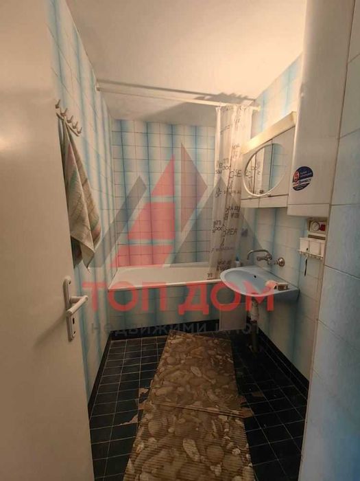 Продава се Тристаен апартамент в Варна, Нептун - 92 кв.м за 1979 €/кв.м - Снимка #8