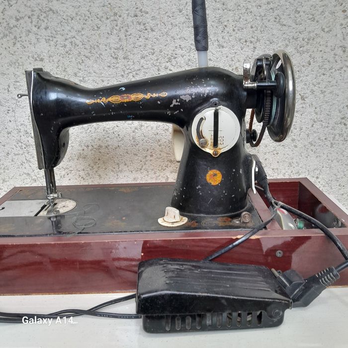 Сотилади советский машинка тугри чокли .срочно.