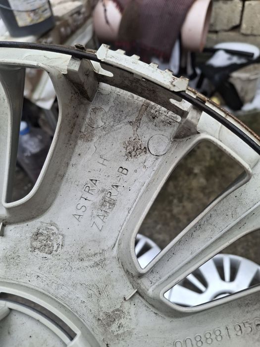 Capace rotii citroen jumpy si opel astra H r 16