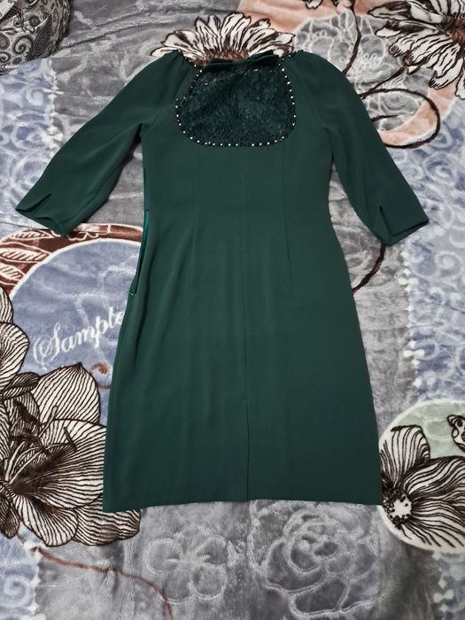 зелёное платье от Polin.