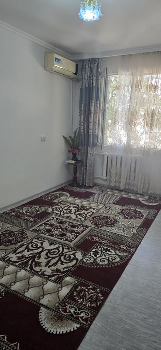 ПРОДАЁТСЯ  2х комнатная  квартира. Второй этаж. Ориентир  Моника