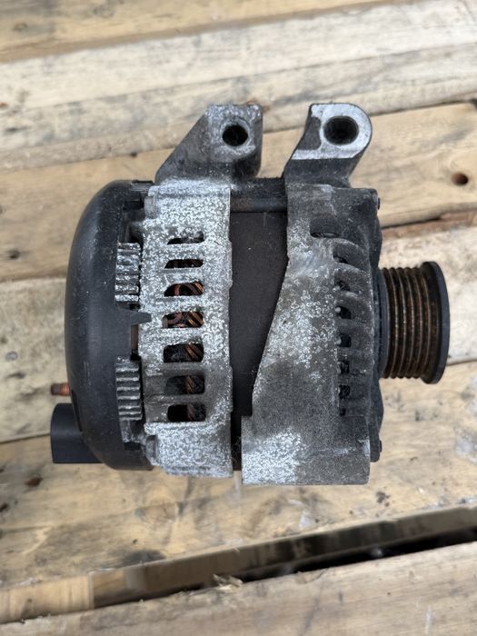 Оригинален алтернатор Denso за Range Rover Vogue L322 4.4 TDV8 (220A) – BH42-10300-AC