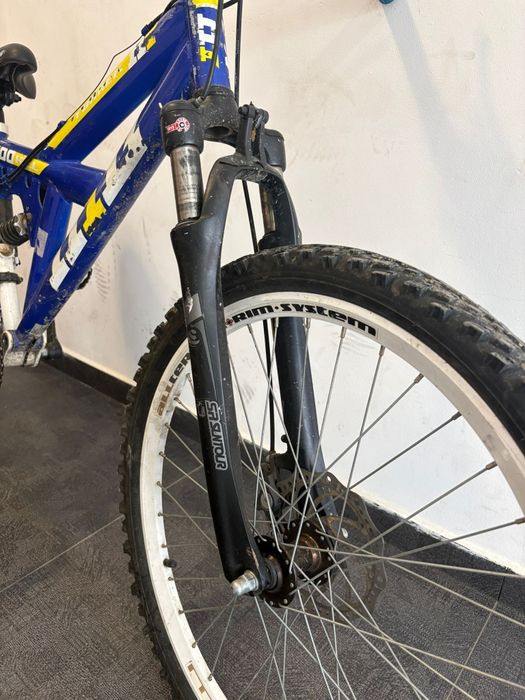 Bicicleta cu roți de 24