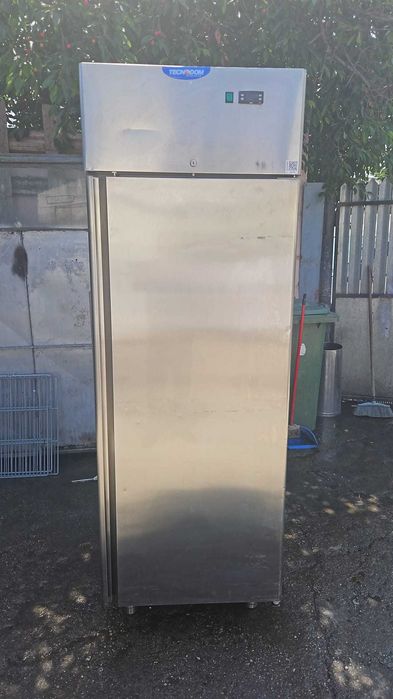 Frigidere si congelatoare profesionale simple si duble diferite tipuri