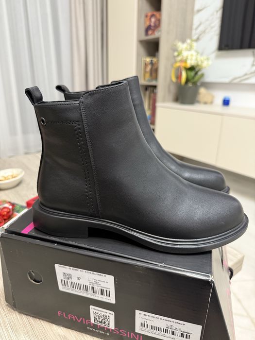 Ghete negre piele naturala