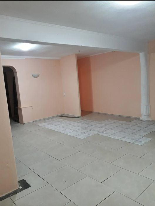 Сдам в аренду коммерческое помещение