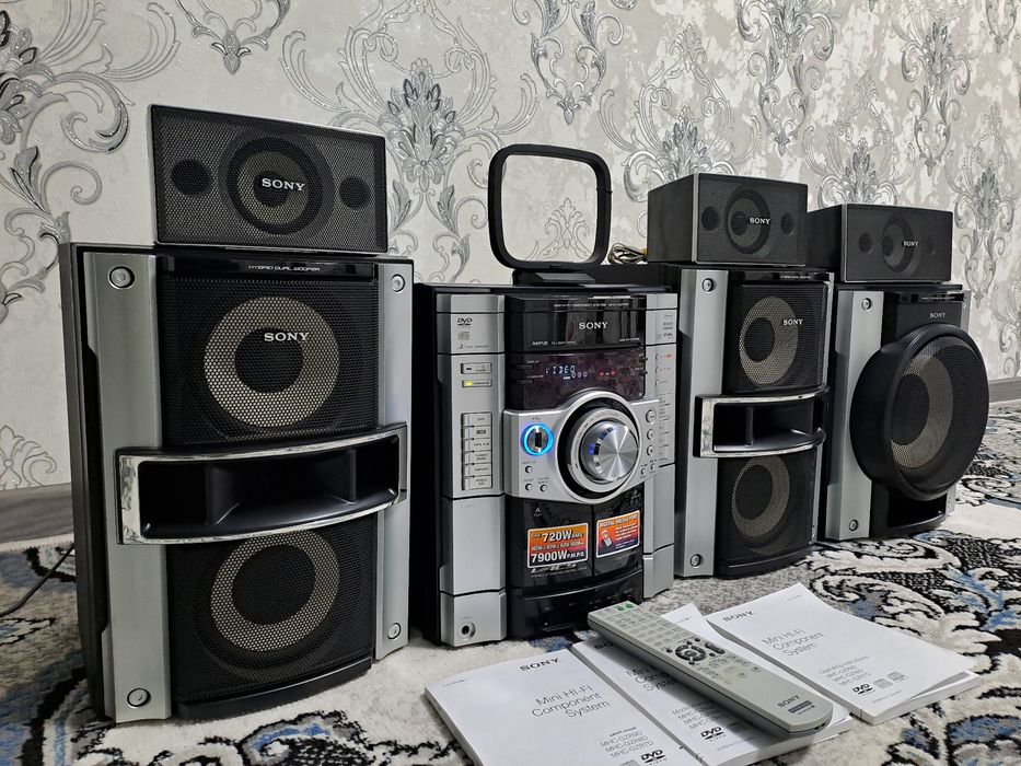 Muzikalniy sentr sotiladi