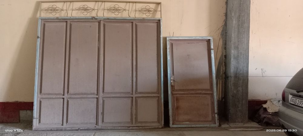 Дарвоза сотилади котежники