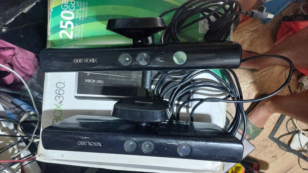 Vând senzoir kinet de xbox 360 merge multe console